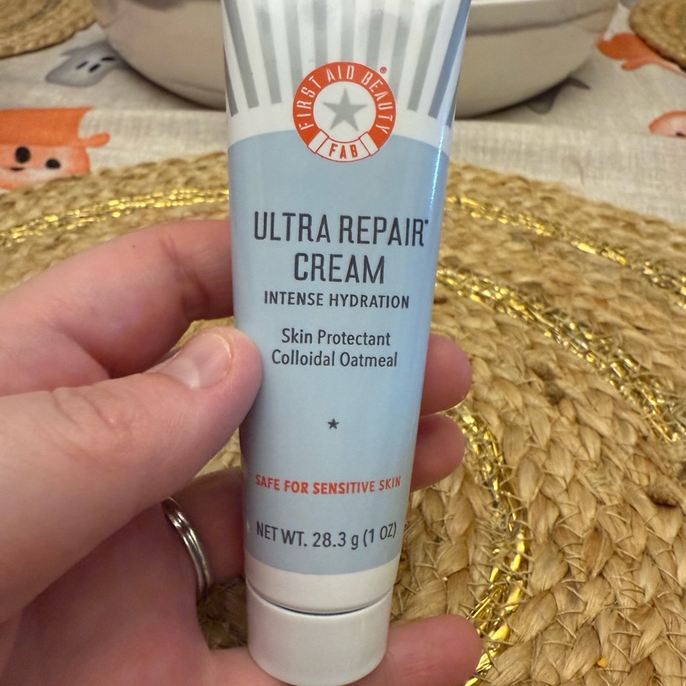Mini First Aid Beauty Ultra Repair Cream